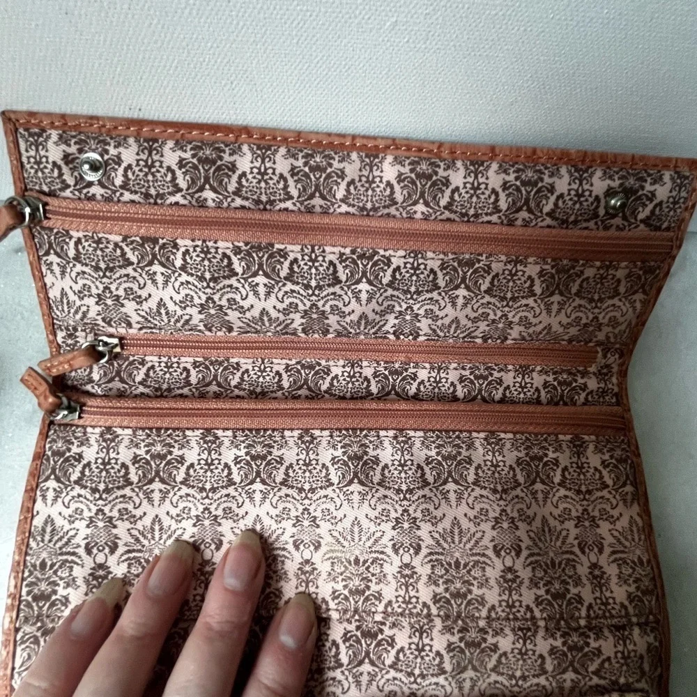 Tommy Bahama Terracotta Crocodile Embossed jewelry travel case
